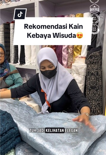 Rekomendasi Kain Wisuda Terbaik di Mac Mohan Solo