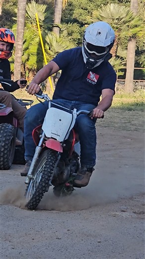 Who can do the longest front tire skid?