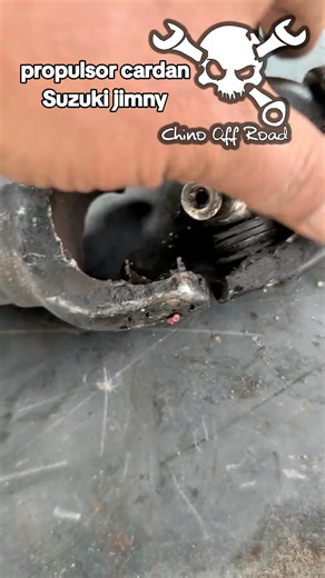PROPULSOR CARDAN SUZUKI JIMNY DAÑO COMÚN.... SOLUCIÓN SIMPLE #chinoffroad #suzukijimny #suzukijimnyecuador #suzukisamurai #jimny4x4 | CHINO OFF ROAD