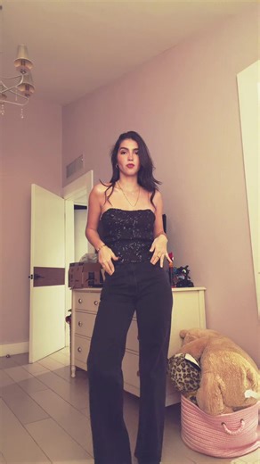 Videos de Alexia (@alexia_miyar) con “original sound - Musical.ly”