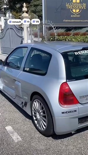 😈 Renault Clio V6 🔥 Even crazier angle on this monster!