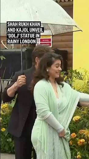 Shah Rukh Khan and Kujol unveil ‘DDLJ’ statue in rainy London