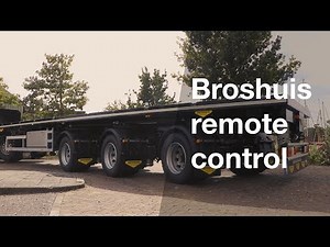 Broshuis platform trailer operated by remote control