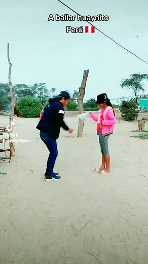 China liendrosa #carmencitalara #huayno #foryou #dance #peruvian