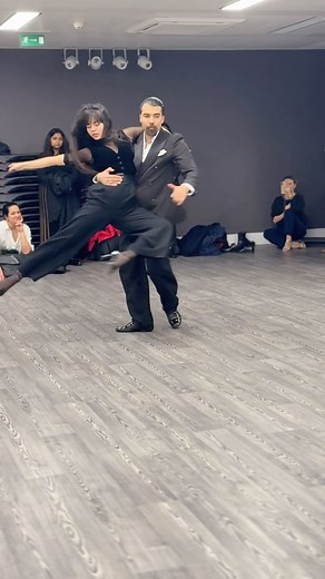 🌹 Tango has the power to make you fly and forget about everything else. 🖤 It is not the technique of the step that creates its beauty. It is the emotions it provides. 🎁 JUST 3 DAYS LEFT OF EARLY BIRD FOR OUR NEW BEGINNER COURSE!! https://theargentinetangoschool.com/book-your-course/ | The Argentine Tango School