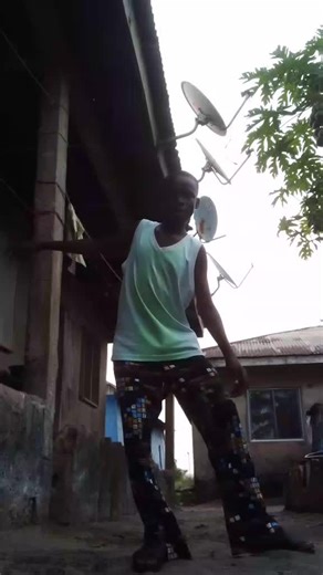 boy dancing (@official.zarry)’s videos with Munachi - The Real Marvellous