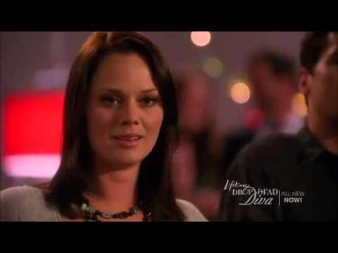 Brooke Elliott singing "Lucky" in "Drop dead diva"