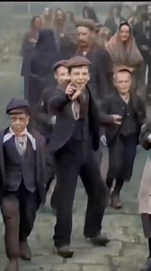 184K views · 5.7K reactions | England 1901, kids seeing a camera for the first time. #england #1900s #history #vintage #retro #groovy #oldschool #photography #nostalgia #camera #reels | Lost In History | Facebook