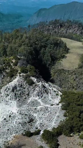 Expedisi yang paling epic ke puncak Argopuro East Java Indonesia 🇮🇩 . Mount Argoouro was an epic adventure, covering 44kms in 4 days through an array of different environments from western forests to Asian jungle, lakes, and ancient mystical statues. #indonesia #adventure #mountain #camping #mountains #argopuro | Bule Bolang