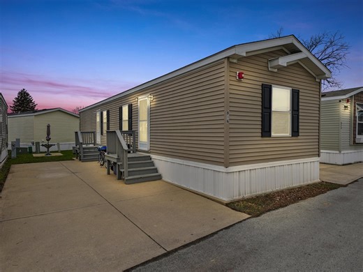 8800 S Harlem Ave #816, Bridgeview, IL 60455 - MLS 12219592 - Coldwell Banker