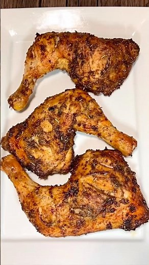 How to make DELICIOUS Chicken leg quarters #bakedchicken #shorts #chickenlegs #chickendinner #easy