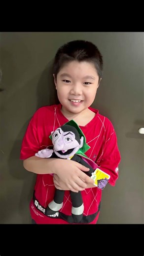 Good bye Sesame Street Vampire 👬