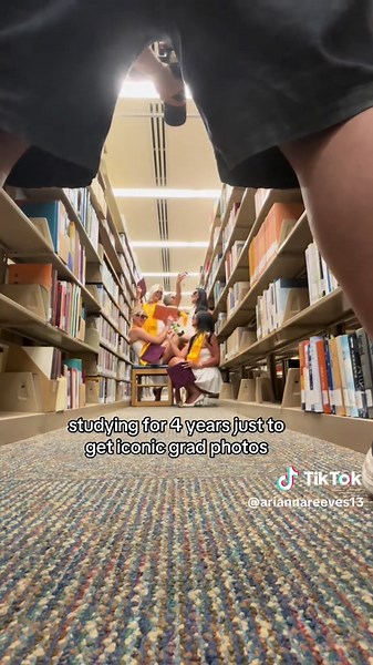 Iconic Grad Photos: Celebrating 4 Years of Hard Work