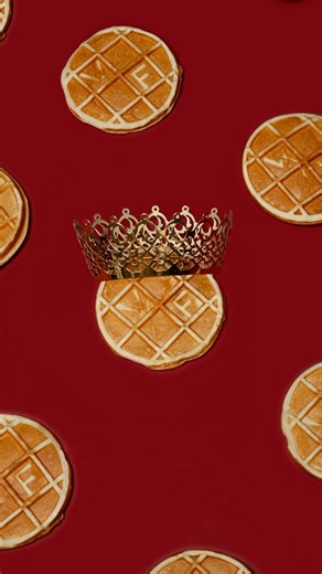 Waffle Factory officiel | Alors, qui porte la couronne aujourd’hui ? Pour ceux qui n'ont rien trouvé : Rangez vos mouchoirs. L'Épiphanie ne s'arrête pas ce soir à... | Instagram