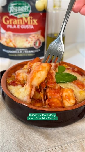 1M views · 2.9K reactions | Non potevamo festeggiare il World Pasta Day senza i grandi classici! Gnocchi alla sorrentina, carbonara e spaghetti al pesto: tre ricette, tre modi di esaltare il gusto con i nostri GranMix. | Ferrari Formaggi | Facebook