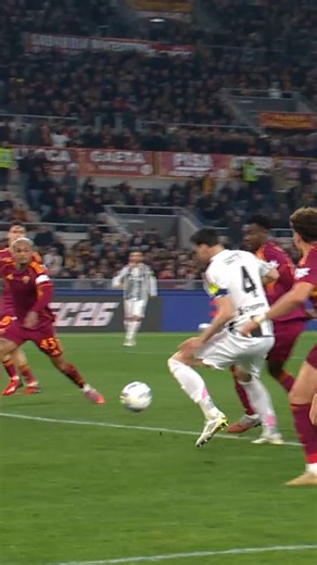 A last minute drama as Federico Gatti scored at the last breath. Watch the highlights here 📹: https://juve.it/Roma-J-HLs | Juventus
