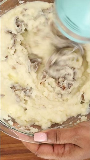 The BEST Damn Creamy Mashed Potatoes With Skin On