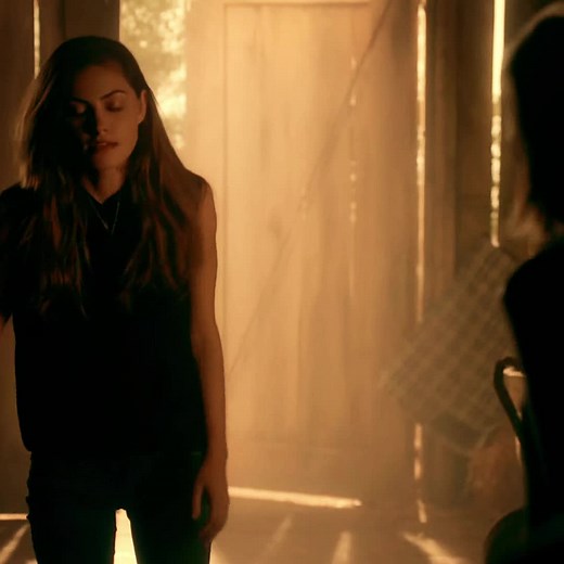 Did Hayley really think it was a threat? scp:Asirespacks ac@rnvlxyaudios {#freyamikaelsonedit #freyamikaelson #aftereffects #ale_zfx #theoriginals