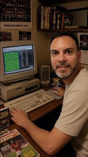 Play PC Fútbol online with no installation required