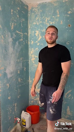 Link is in our bio 😜 *note, Ewan doesn’t claim to be a professional #diy #plastering #fyp #ad #extratime