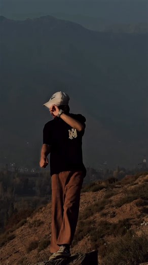 💀𝐑𝐀𝐒𝐇𝐀𝐃 on Instagram: "DO FOLLOW // 🫵😅😎 . . . . #instagram#viral#viralvideos #atittude #explorepage #foryou #Long awaited msg.wanted to thank you from bot my heart for my wonderful makeup u did for my wedding day..it was so natural.. subtle..😘✅ perfectly synced with lehenga..skin... It was just perfect!! For the engagement as well.. everything just fall in place...the hair. makeup..want to thank your entire team for making me so beautiful that I only couldn’t get off me 😘"