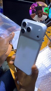 Fixing the iPhone 17 pro max screen already? #17promax #iphone17promax #iphone17pro | Smart Tips