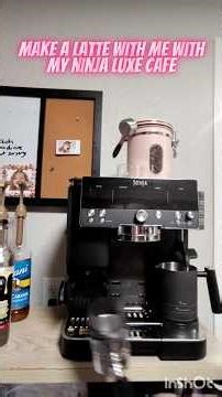Make an Iced White Chocolate Caramel Latte with Ninja Luxe Cafe #ninjaluxecafe #sharkninja #coffee