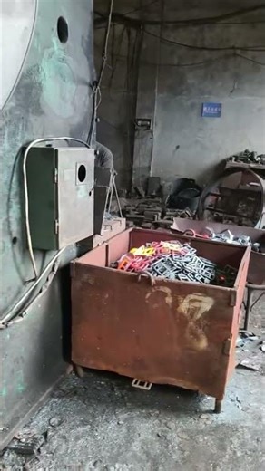 Heavy duty cast strapping buckle galvanized has over 4000 kg tensile strength