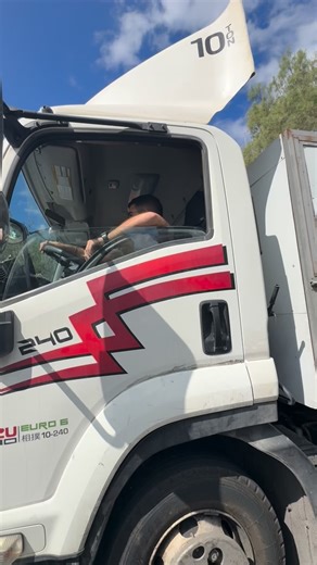 היה מעליב… #נהגמירוצים #אלוןגבאי #תלאביב #רכבמירוץ #משאית | Alon Gabbay