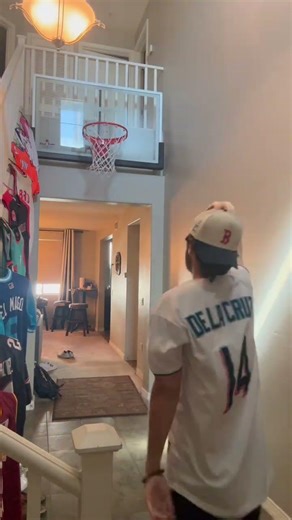 🚨 HIT THAT SUBSCRIBE BUTTON 🚨 DO YOU KNOW BALL 🏀 #basketball #NBA #hoops #ncaa #trivia