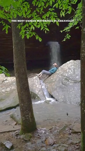 Glory hole Falls might be the most unique waterfall in Arkansas. It flows through a hole drilled out by Dismal Creek over centuries. It is speculated that this feature was caused by an obstacle in the streams path that created hydrological vortex eroding or drilling into the bluff shelter. This is a wonderful moderate 2-mile R/T trail featuring a 30 ft. waterfall. The trail to Glory Hole falls is pretty easy going on the way down but it is fairly steep on the way back out. The area around the fa