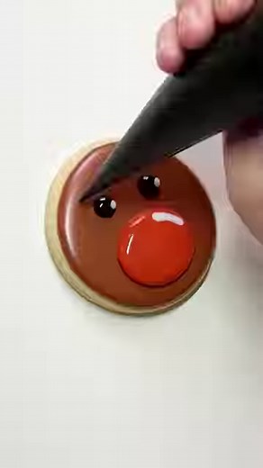 New Beginner Easter Eggs class 🐣🐰 [class is 25% off thru 3/5] Learn to decorate Easter eggs like a pro with our BEGINNER EASTER EGGS online cookie decorating class! Perfect for beginners, this class will teach you how to create beautifully decorated Easter eggs using simple techniques. Impress your friends and family with your newfound skills! This beginner class is made to be as accessible as possible: I bring you 8 (yes, EIGHT!) different Easter egg designs! This set was made with at-home be