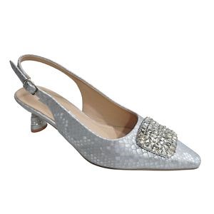 [Hot Item] OEM Fashion High-Quality Women Shoes with Low Heels and Metal Fasteners Lady Shoe