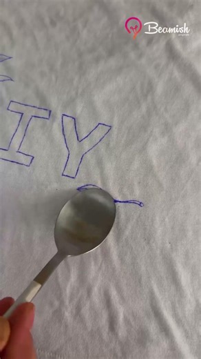 Simple spoon trick to remove pen marks 👕✨ #easy #pen #marks #removing