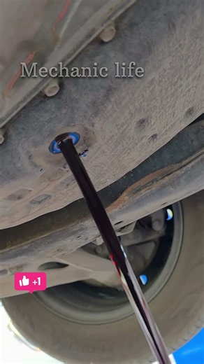 🔧 Transmission Fluid Drain 🚗⚙️Clean. Precise. Professional. 💯🔥 #automobile #mechanic #work #diy