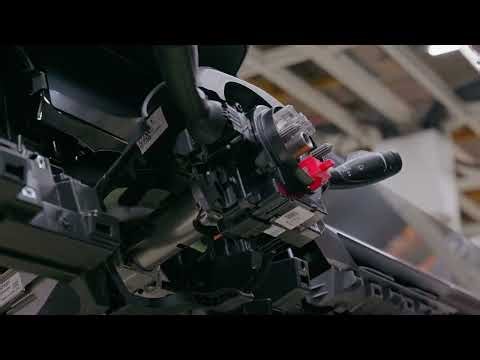 유진에스엠알시 Cockpit Module 공정 소개 영상2