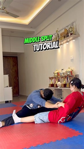 Learn middle splits #middlesplits #yoga #tutorial #flexibility #stretching #mma