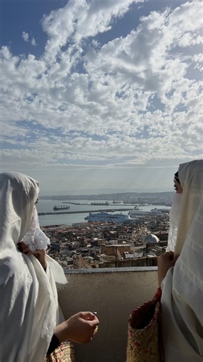 Aya Bk on Instagram‎: "La casbah d’Alger📍🇩🇿 #algeria#casbah#girl#casbah_alger#قصبة#جزائر"‎