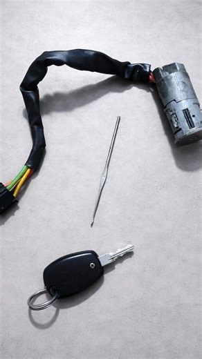 Is your car key stuck or the ignition won't turn? #fyp #CarTips #AutoRepair #MechanicLife #helpymechanic