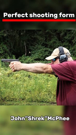 Retired Delta Force Operator Shows What Perfect Shooting Form Looks Like