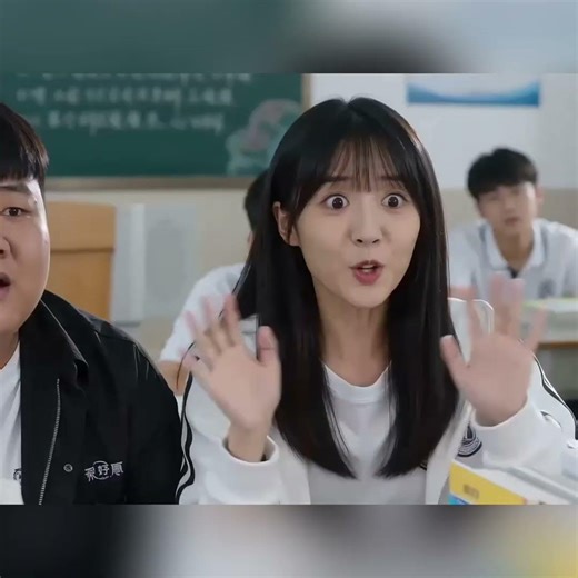 人类的好班长🌈 #ai 人类毁天灭地 #搞笑 #抽象 #人类群星闪耀时刻