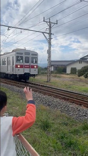 JAPAN | Nagaden 8500 Series 🚦 Level Crossing → Straight-Line Acceleration (Close Pass) #shorts