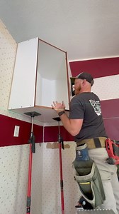 Upper corner cabinets, it all starts here. Put the effort in to get these as perfect as possible, as it will pay off x10 later on. Trust me, 90% of the work here is pivotal for the rest of the upper cabinet install. #cabinetmaker #cabinetinstall #cabinetry #customcabinets #cabinetshop #installtips #tipsandtricks | Stene Woodwork