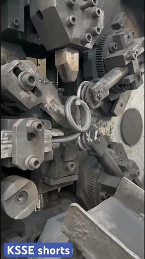 How Steel Springs Are Bent & Manufactured 🤯⚙️ #Engineering #Manufacturing
