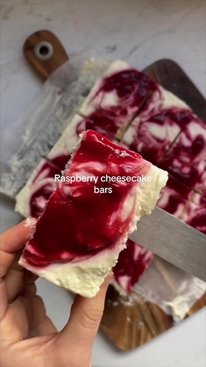 No-Bake Raspberry Cheesecake Bars Recipe