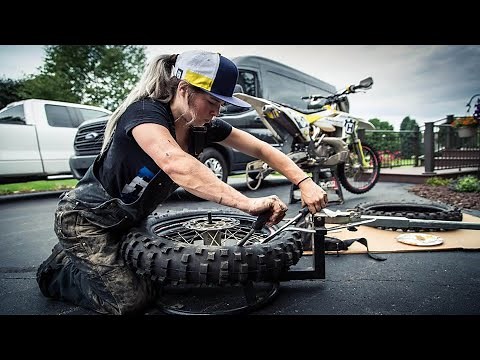 Best Enduro Riding Girl in World - Megs Braap #143