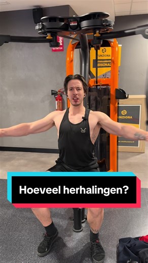 Hoeveel herhalingen moet je doen? Mijn advies: tussen de 6 en 15 zit je altijd goed 💪 MAAR, ik maak graag een onderscheid tussen lichte en zware oefeningen Bekijk de video als je wil weten hoe ik dat precies doe! #training #trainingtips #fitdutchies #basicfitbe #ﬁtnesstips