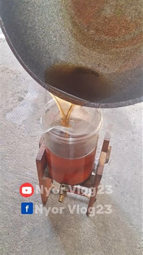 Filtering Frying Oil #komporolibekas #diystoveoil