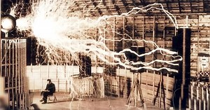 Could Tesla's Free Energy Concept Be Powering UFOs?