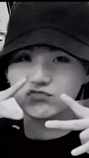 sip jajaja 😌😄#MinYoongi #paratiiii #Suga #bts_official_bighit °